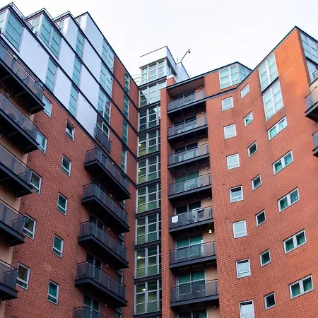 Mercury Apartment *